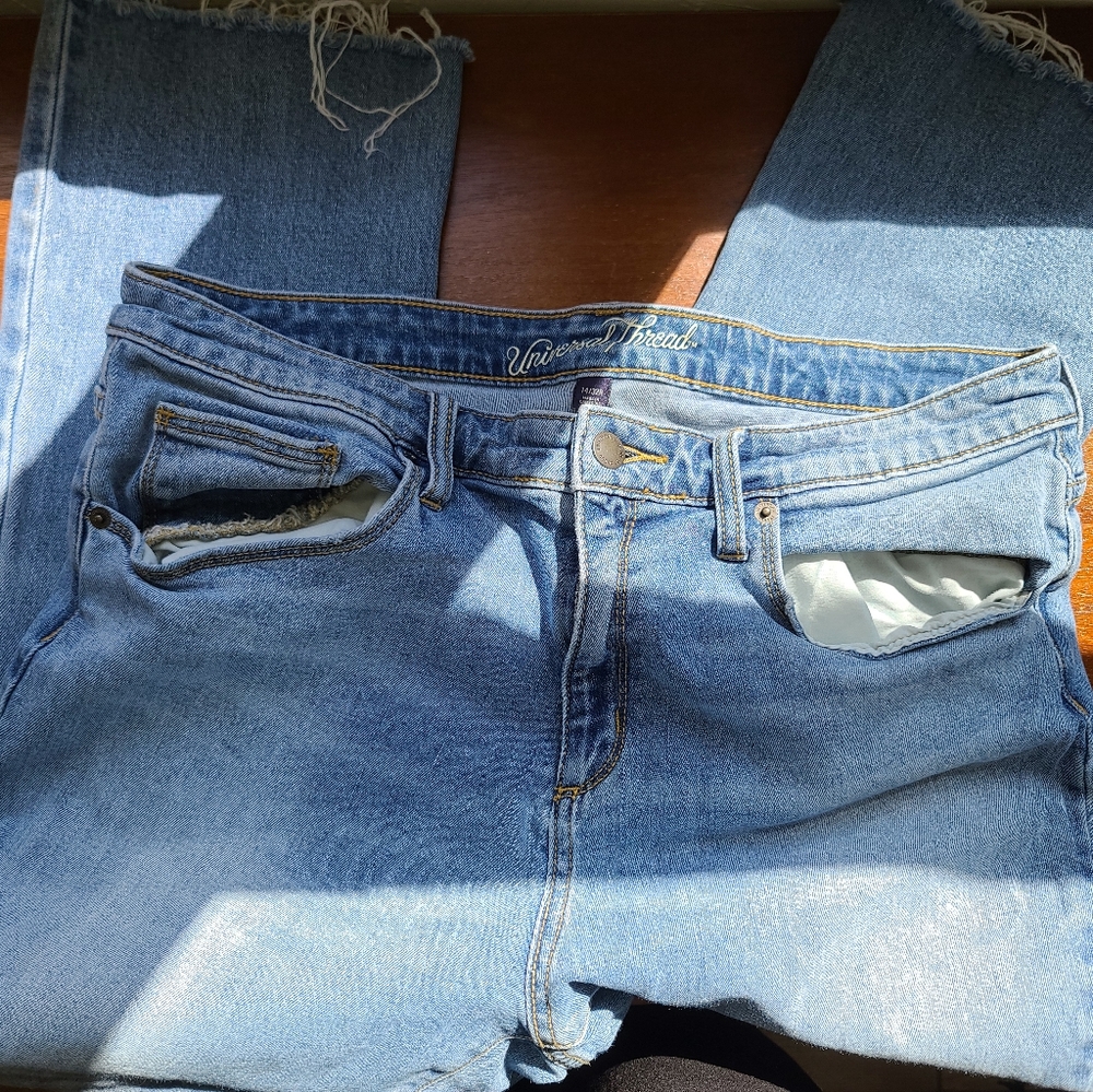 Universal Thread Light Blue Cropped Ankle Jeans